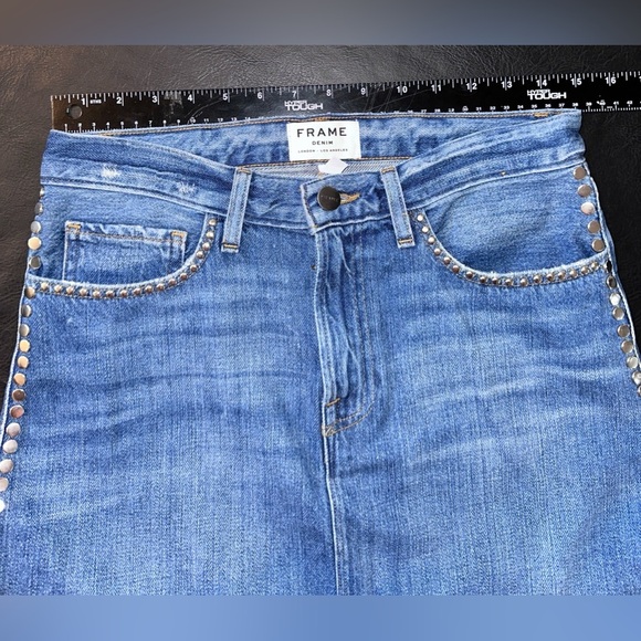 FRAME Denim Studded Mini Skirt Size 26, Luxury Denim, Classic Chic Skirt, Cute - Picture 7 of 7